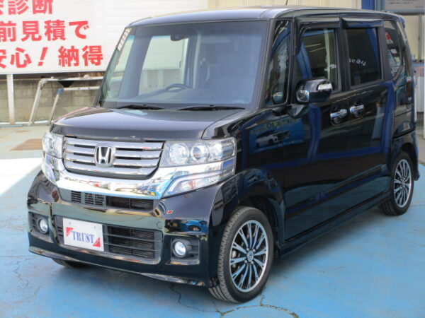 ホンダ　N-BOX　カスタム