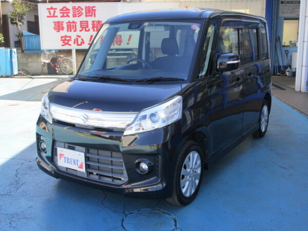 スズキ　スペーシアカスタム　４WD